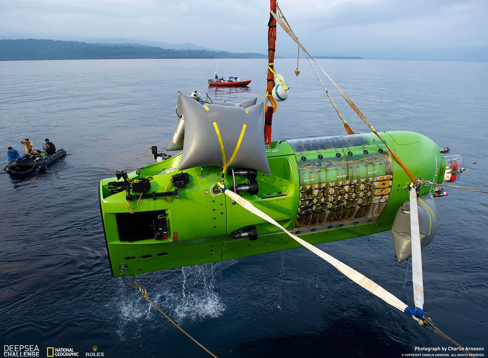 Глубоководный батискаф Deepsea Challenge