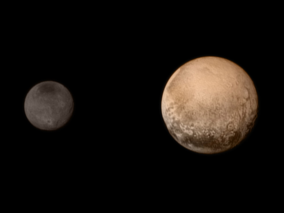 Это снимок, сделанный 11 июля 2015, когда межпланетная станция New Horizons подходила к Плутону