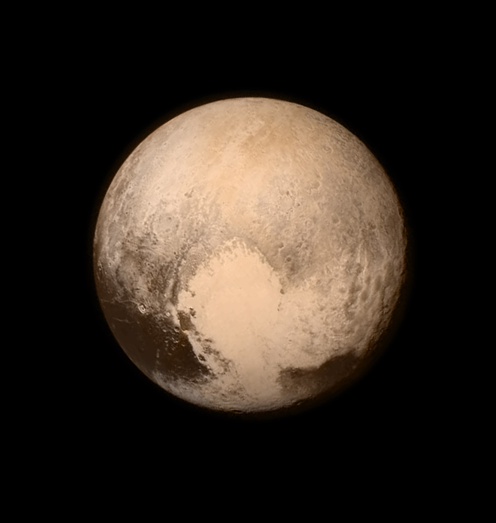 Плутон, снятый 13 июля 2015 с расстояния 768 000 км