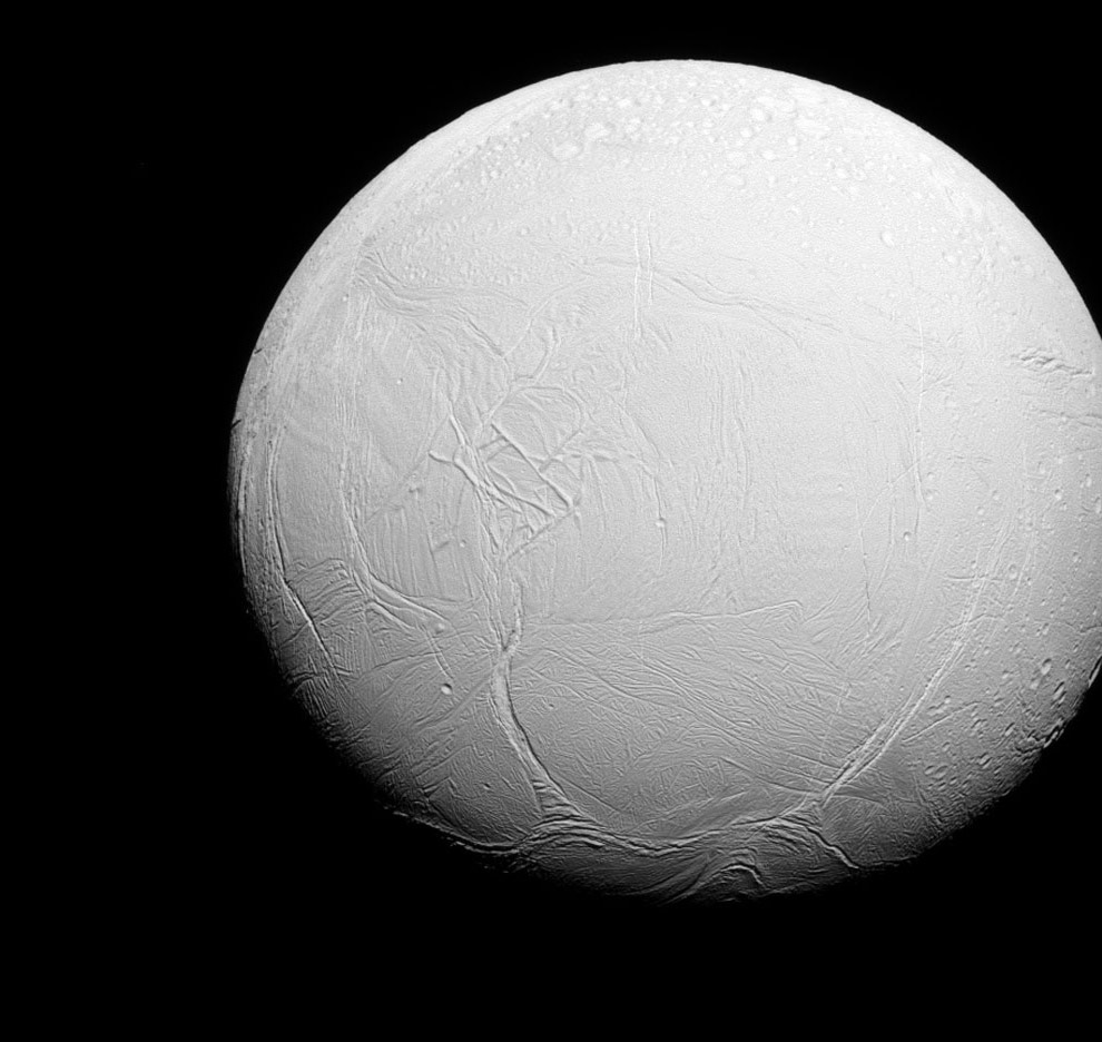 Сатурн в объективе межпланетной станции Cassini