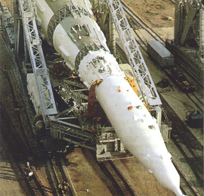 Пять самых тяжелых космических ракет в мире (6 фото + Видео)