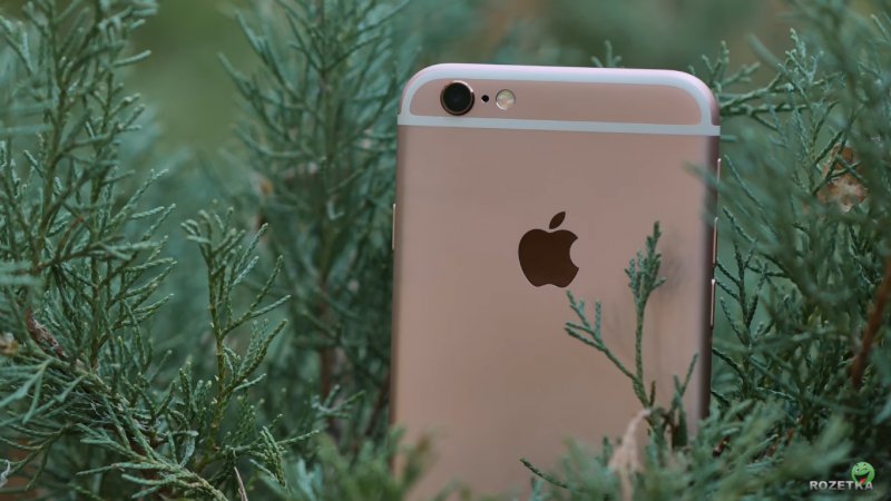Розовый Айфон 6s на фото