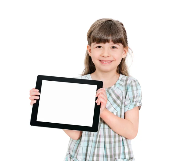 Счастливый маленькая девочка держит пустым Планшетные — стоковое фото