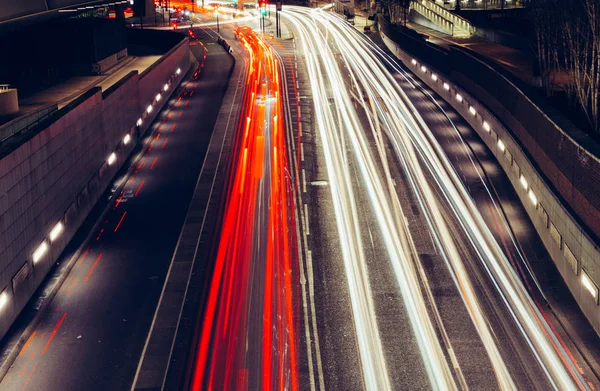 Город Света Трассы Движения Быстро Движущихся Автомобилей Дороге Лондоне Ночное — стоковое фото