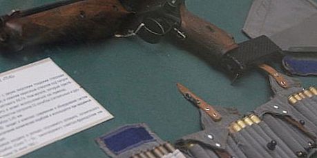 Пистолеты в космосе как часть “аварийного комплекта космонавта”