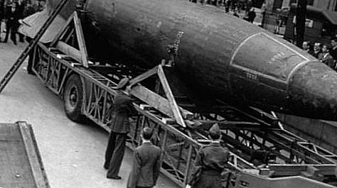 Нацистские ракеты с жидкостным двигателем «Фау-2»