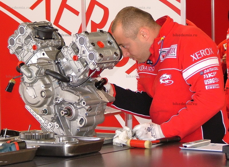 WSB: двигатель Ducati