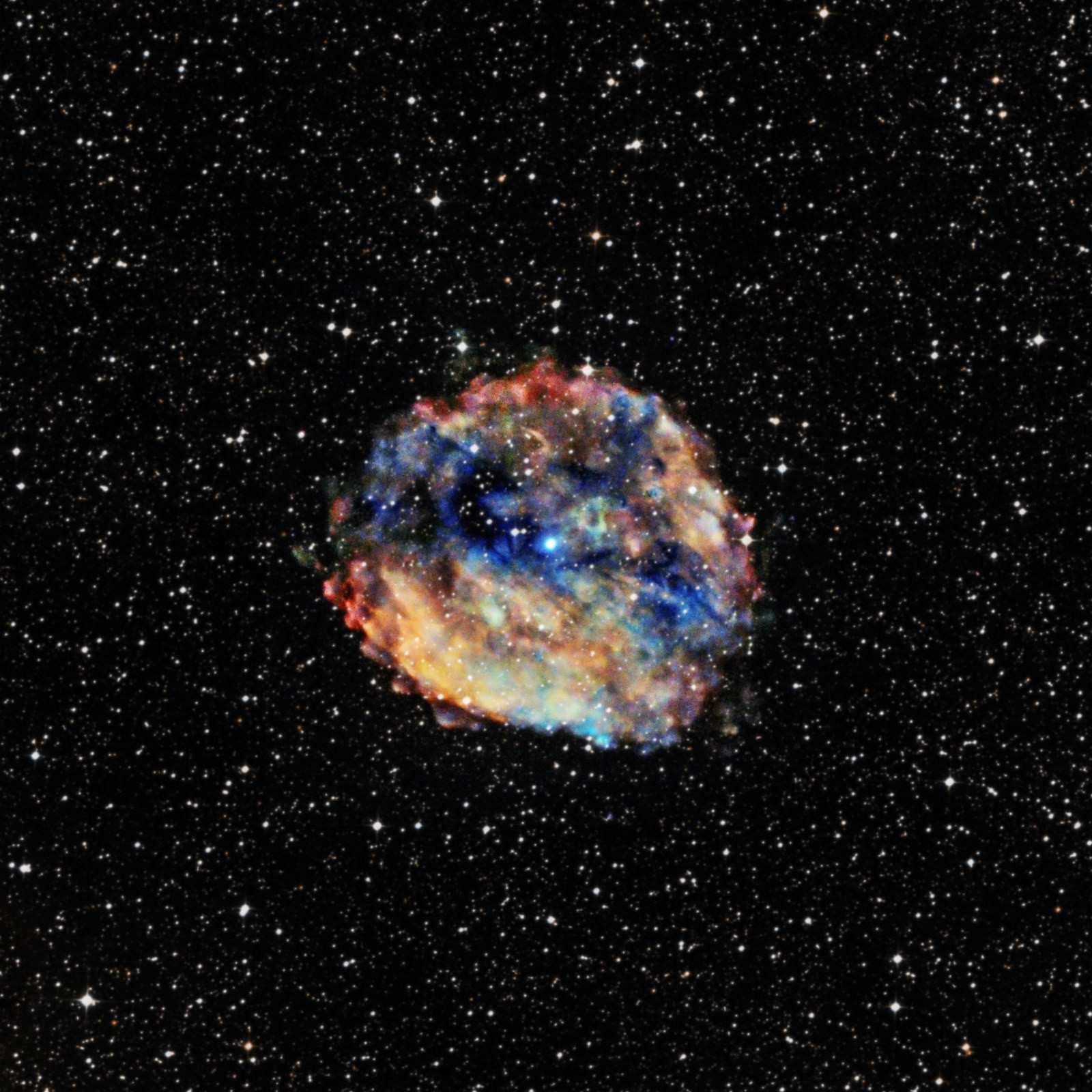 10. Новый и самый медленный магнетар, обнаруженный в этом году астрономами, - пульсар (вращающиеся нейтронные звезды) 1E 1613 в центре туманности RCW 103 (Chandra X-ray Observatory Center / X-ray: NASA/CXC/University of Amsterdam) наука, научные исследования, научные открытия, фотографии