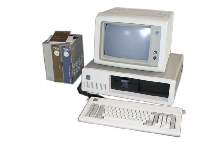 первый ibm компьютер