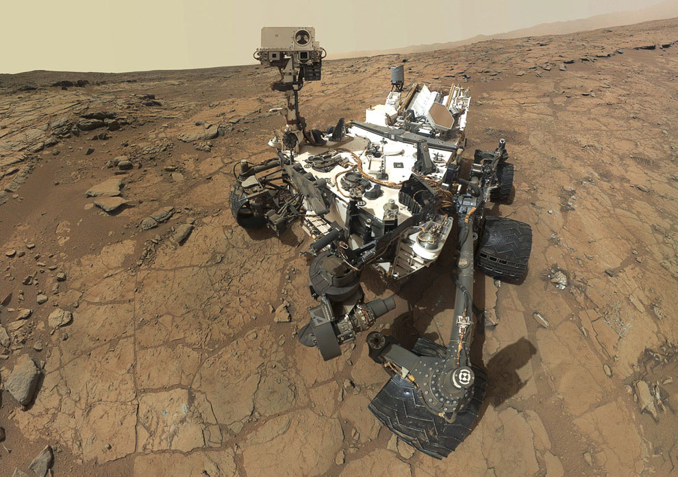 Марсоход Curiosity за время своей работы уже выслал на Землю более 190 гигабит данных и более 72 000 высококачественных изображений