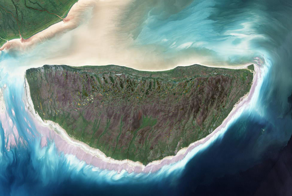 Остров Акимиски, фото из космоса