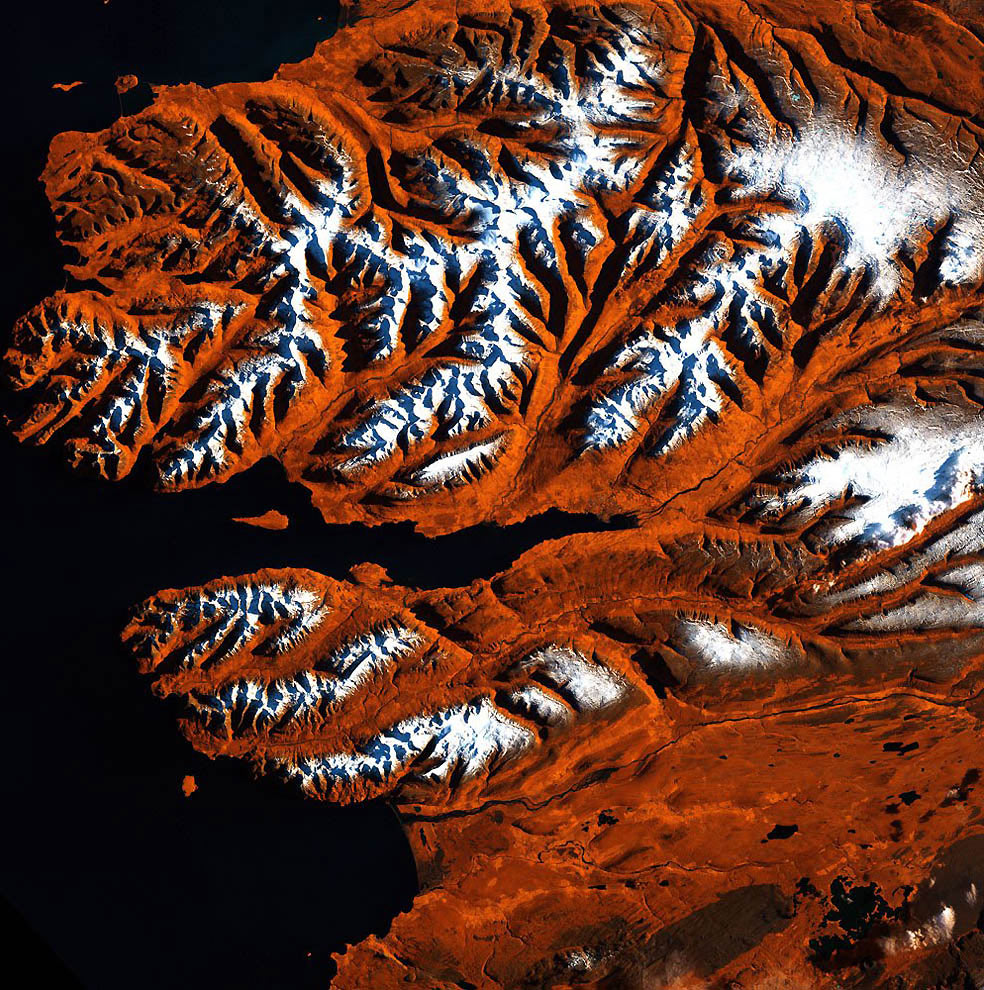 Северное побережье Исландии, фото из космоса