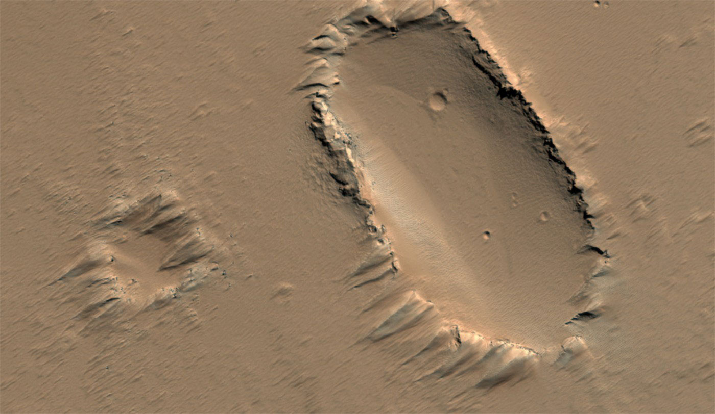 рельеф на поверхности Марса