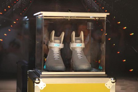 Кроссовки из будущего - 2011 NIKE MAG — фото 9