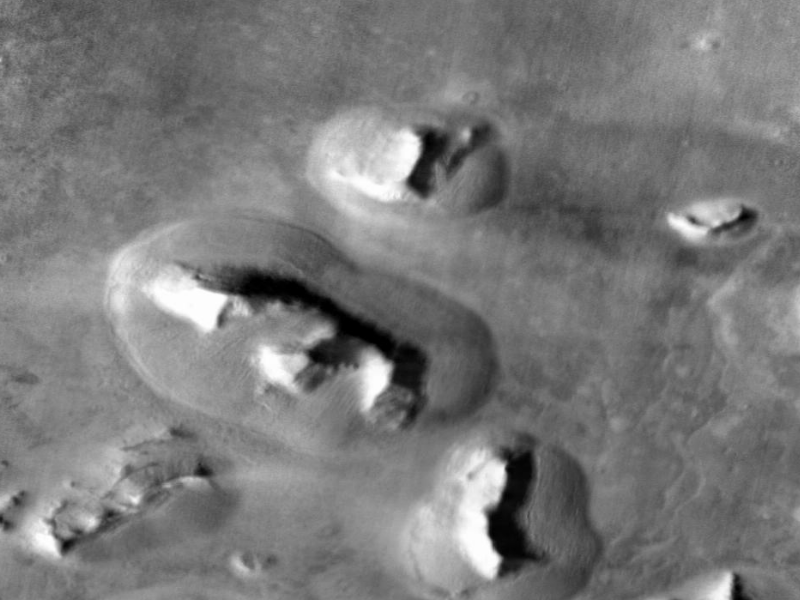 Детальная карта Марса. Фотографии Марса. Русла высохших рек на Марсе.