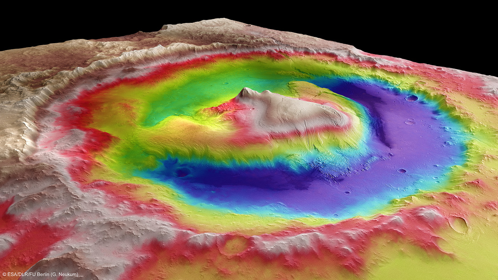 Топография кратера Гейла - место посадки марсохода Curiosity, по данным спутника Mars Express