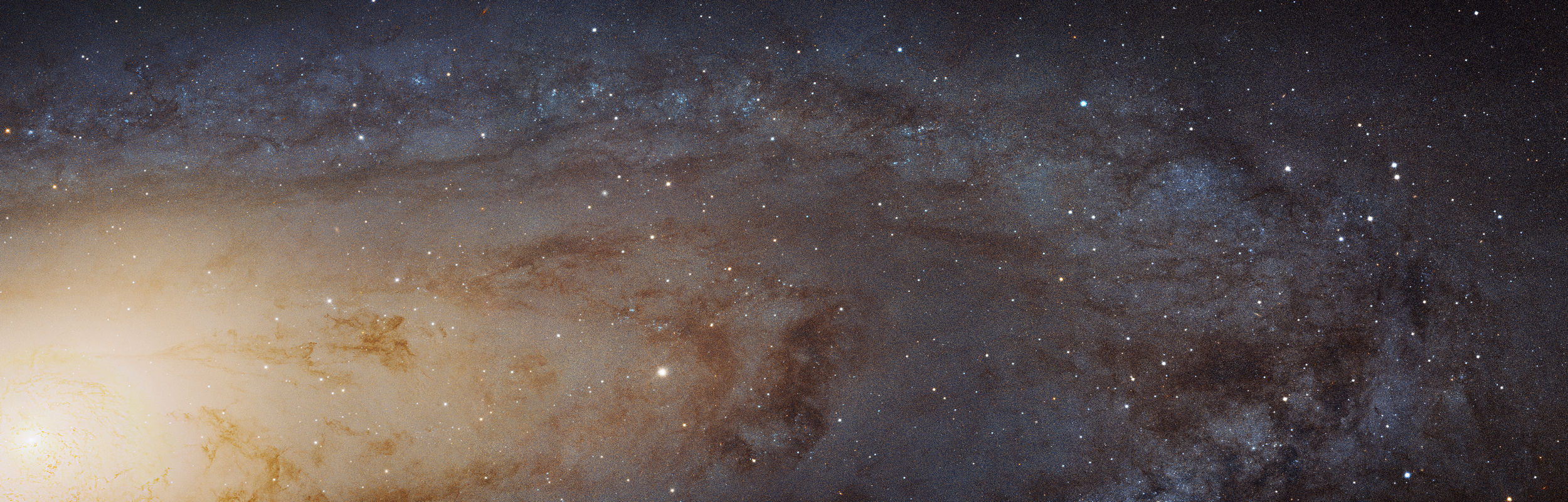 Снимок телескопа "Хаббл" галактики Андромеды
