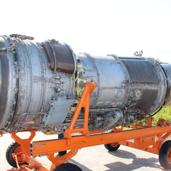 9.Двигатель Д-30КУ-154.