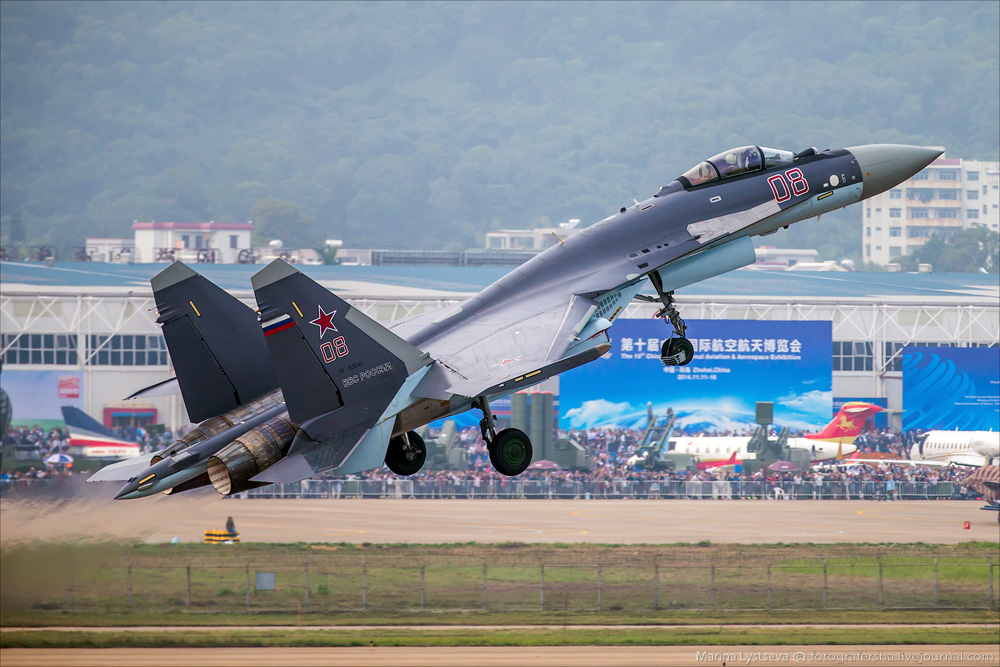 Su-35 at China Air Show-2014