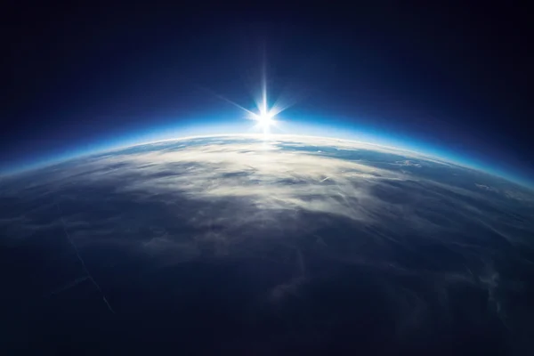 Земля из Вселенной (взято 20 км над землей) реальные фото — стоковое фото