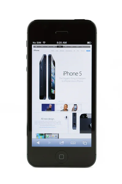 Черный iPhone 5 — стоковое фото
